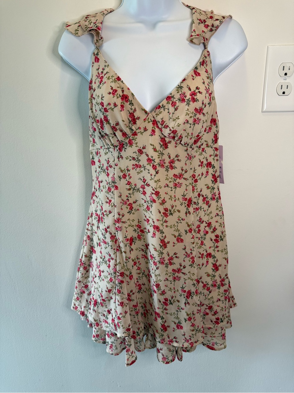 wild fable Beige Floral Ruffle-Strap Dress with Pink-Red Roses